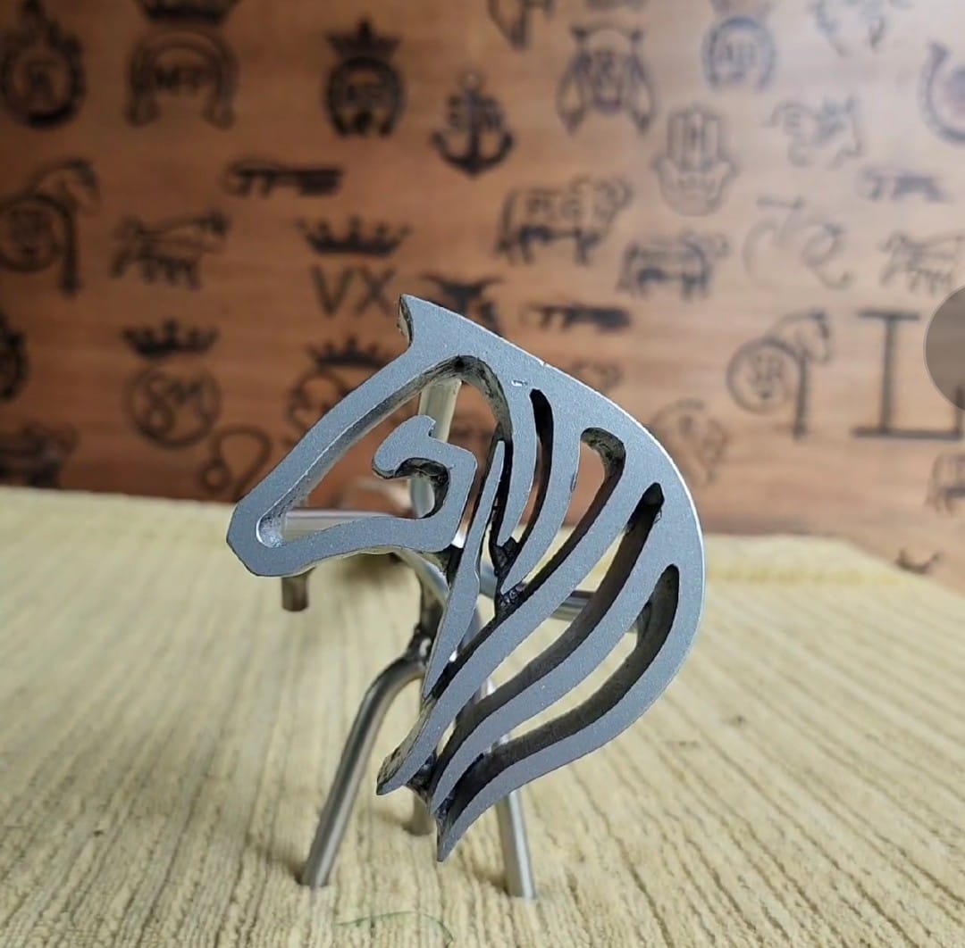 FIERRROS DE ACERO  MODELO DE CABALLOS