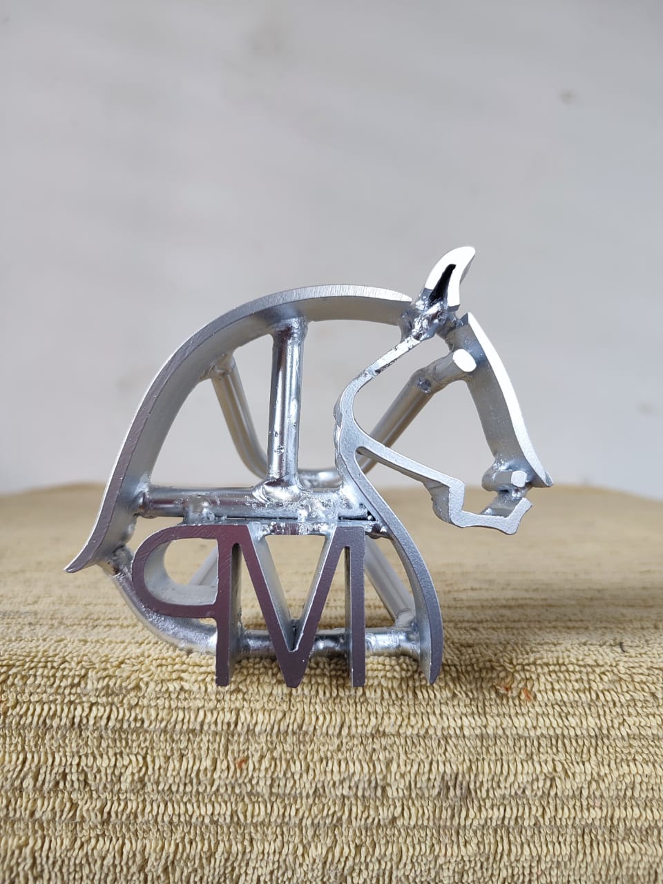 FIERRROS DE ACERO  MODELO DE CABALLOS