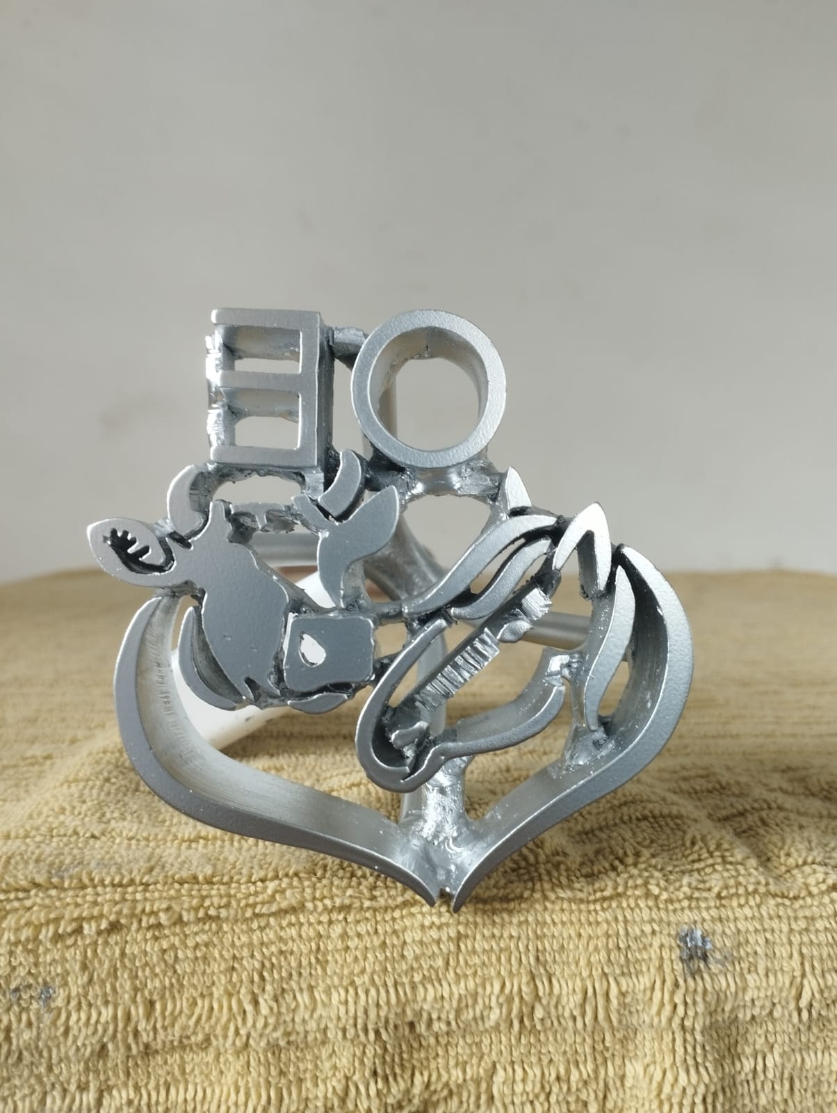 FIERRROS DE ACERO  MODELO DE CABALLOS