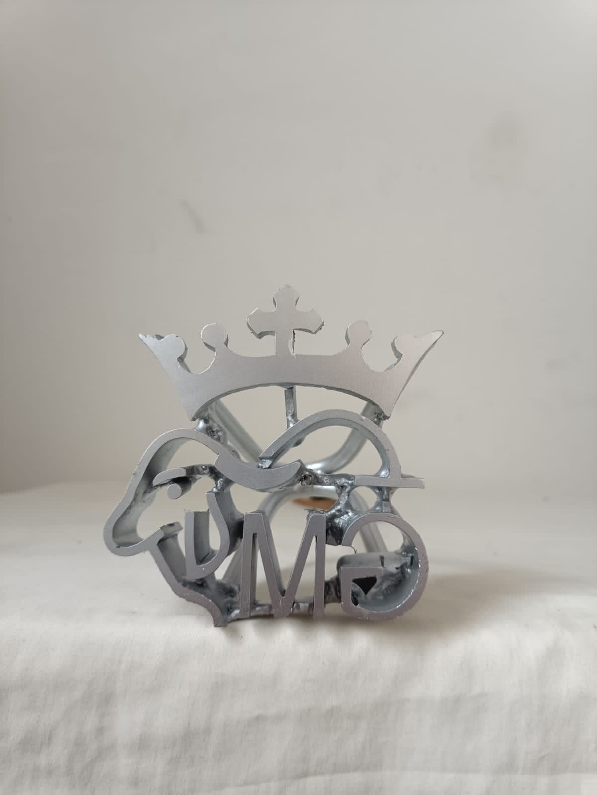 FIERRO DE ACERO MODELO   ESTRELLA -CORONAS